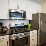 Downtown Venus Apartment